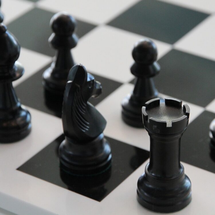 cropped-chess-140340_1920-2